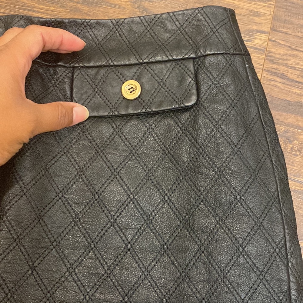 Chadwick’s grunge quilted black leather skirt Size 4P - Picture 9 of 12